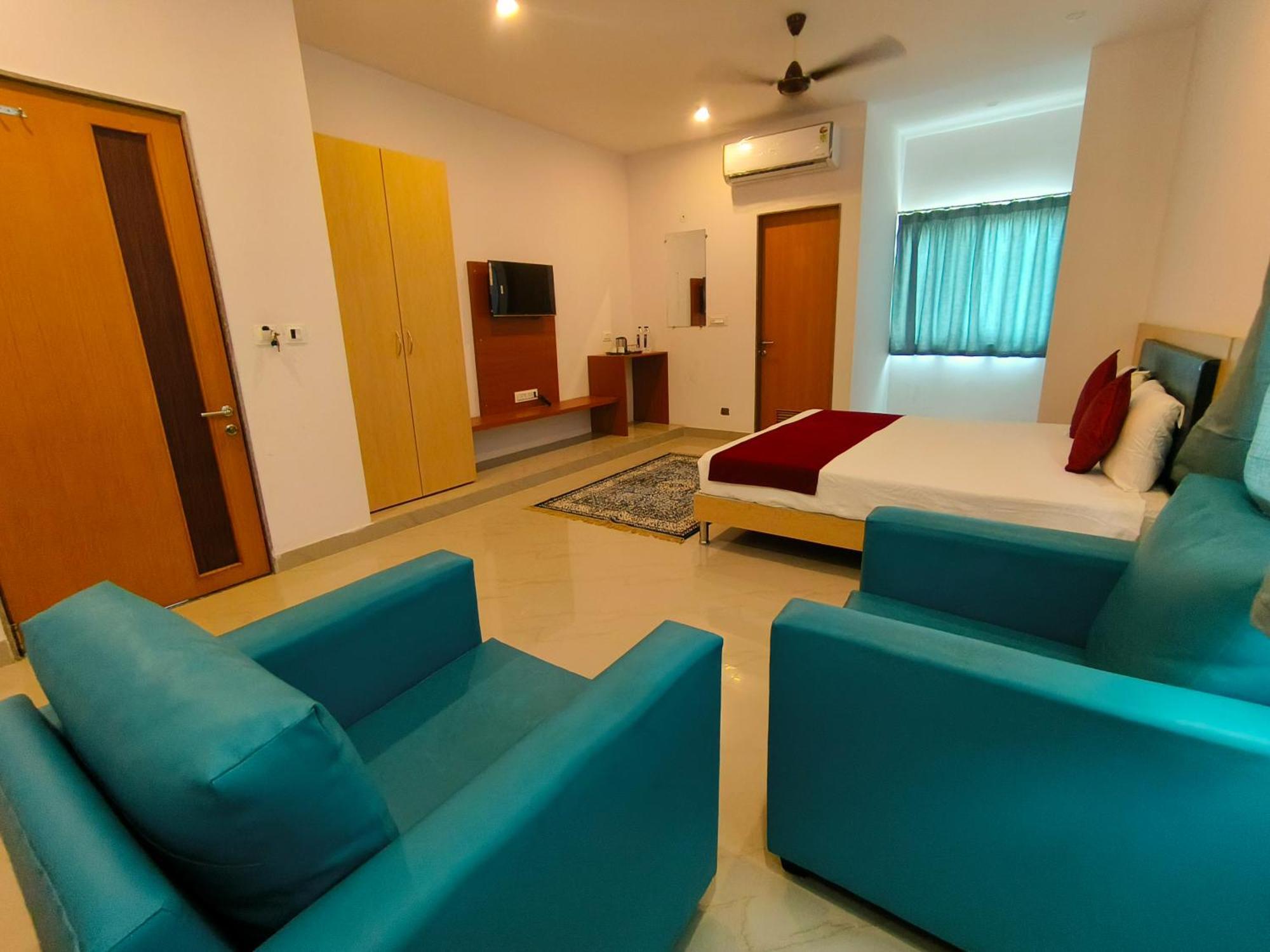 Hotel Heritage And Restaurant Udaipur